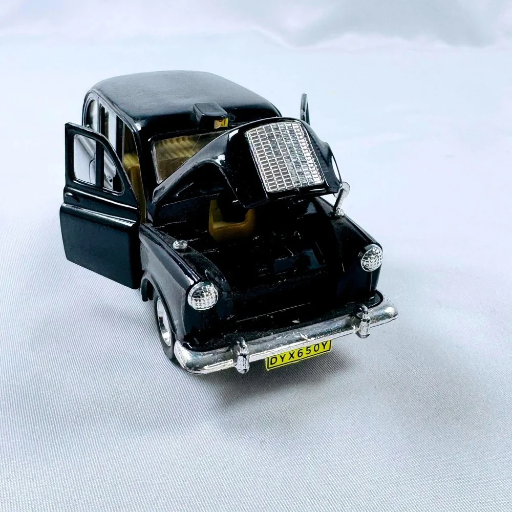 Vintage Welly London Black Taxicab Diecast Opening Doors Hood 5
